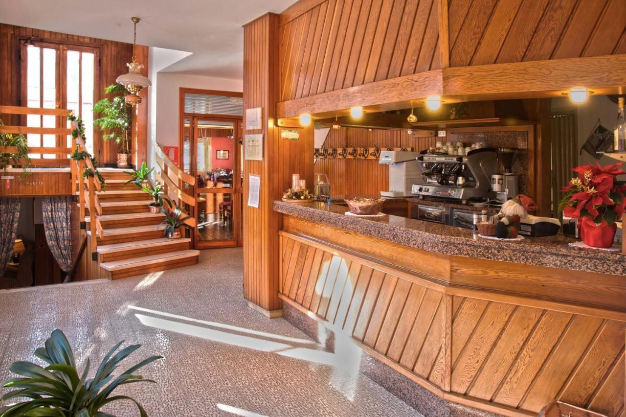 Albergo Ponte Di Nava Ormea エクステリア 写真