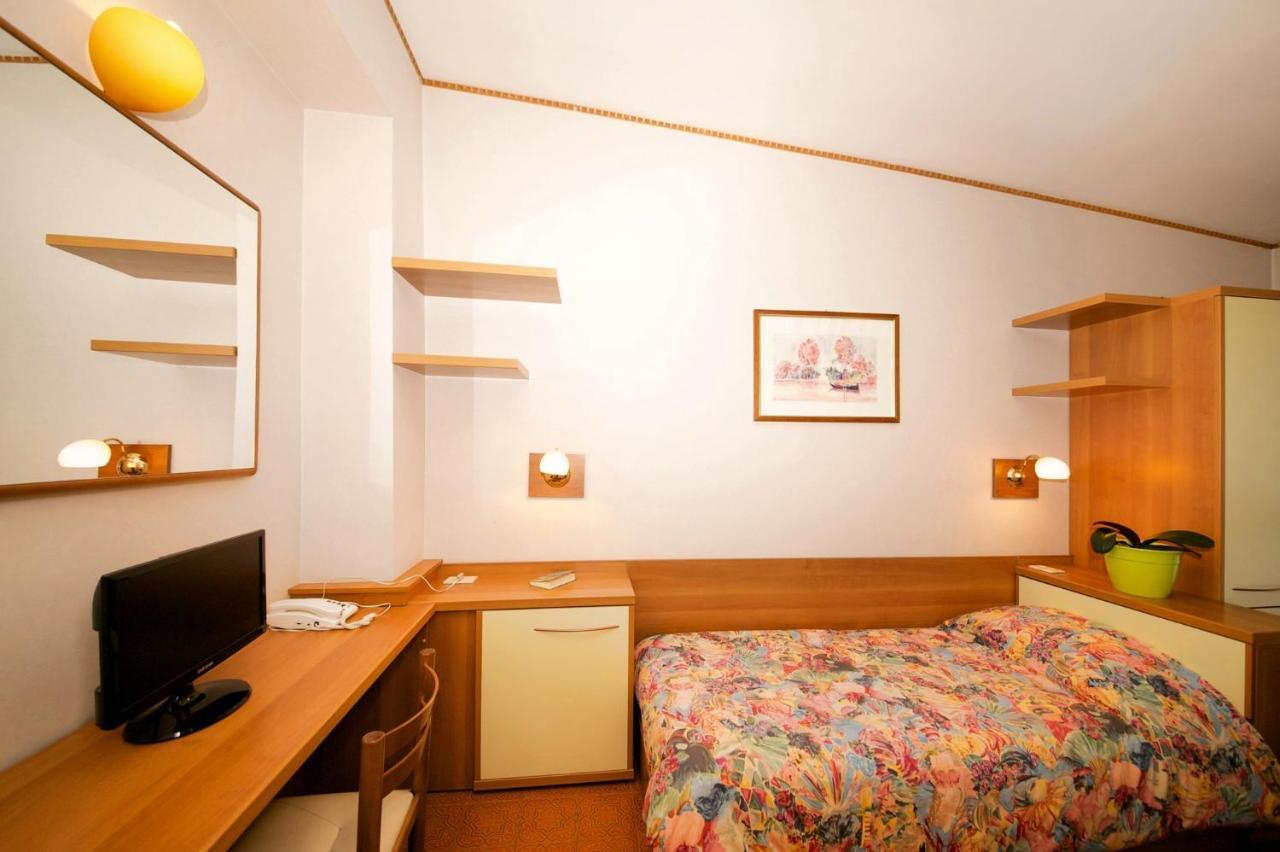 Albergo Ponte Di Nava Ormea エクステリア 写真