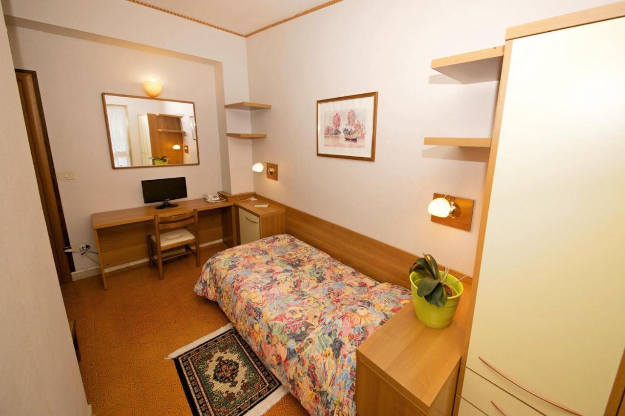 Albergo Ponte Di Nava Ormea エクステリア 写真