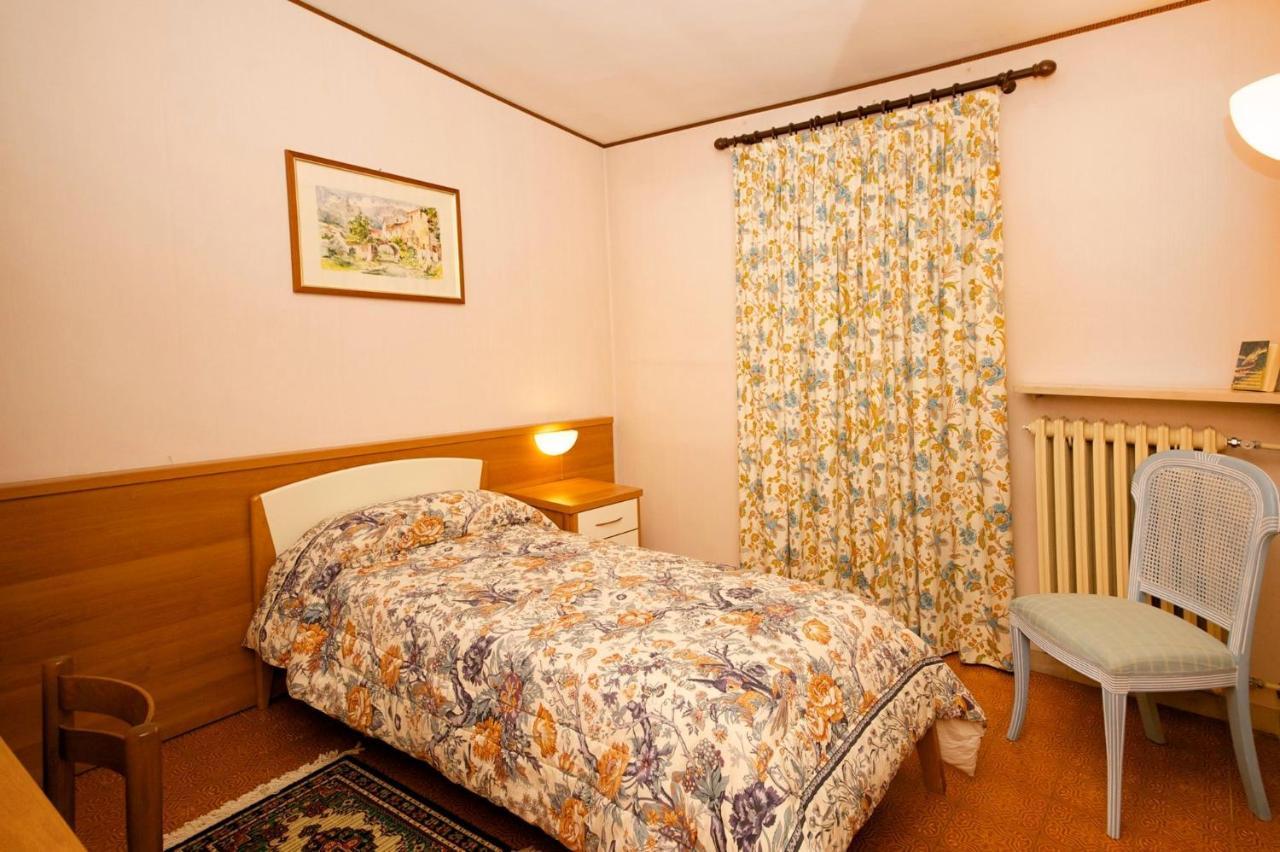 Albergo Ponte Di Nava Ormea エクステリア 写真