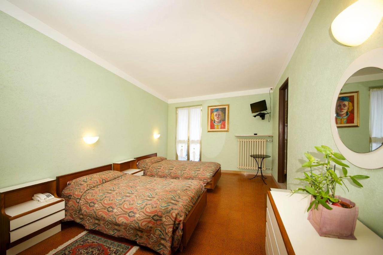 Albergo Ponte Di Nava Ormea エクステリア 写真