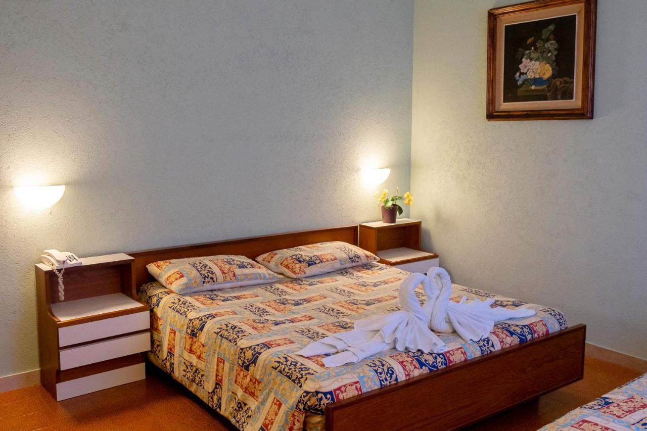 Albergo Ponte Di Nava Ormea エクステリア 写真